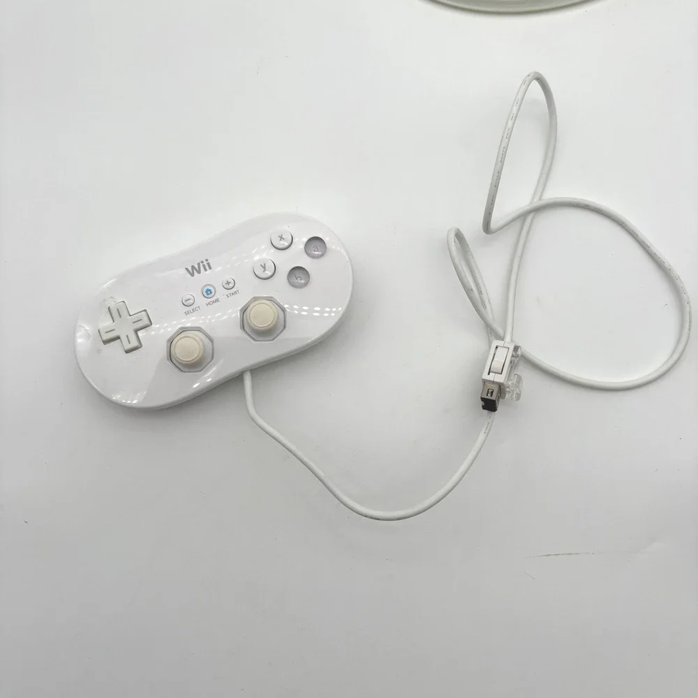 Nintendo Wii Classic Controller White Model RVL-005 Wired Gamepad NOT TESTED